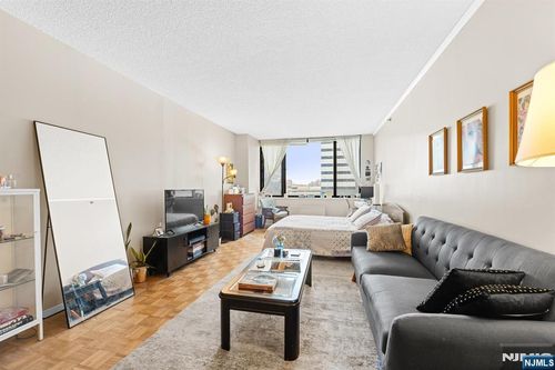 apt-3414-45 River Dr S, Jersey City, NJ, 07310-3743 | Card Image