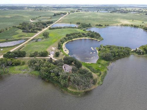 9077 82nd Ave Ne, Spicer, MN, 56288-9647 | Card Image