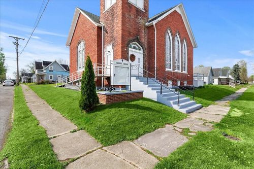 205 W Center St, West Mansfield, OH, 43358-9520 | Card Image