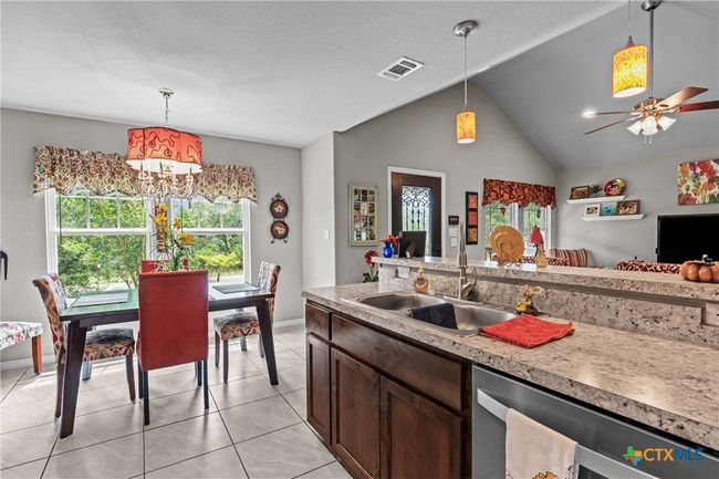 Kitchen | Image 16