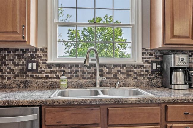 114 Tomahawk Trl, House other with 4 bedrooms, 4 bathrooms and null parking in Cedar Rapids IA | Image 18