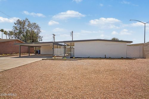 2009 E 3rd Dr, Mesa, AZ, 85204-1401 | Card Image