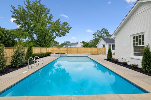 8242 Frontier Ln, Brentwood, TN, 37027-7318 | Card Image