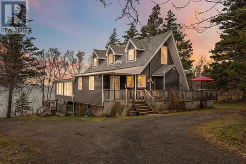 7055 Highway 101, Plympton, NS, B0W2R0 | Card Image