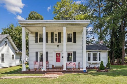 218 Alleghany Rd, Hampton, VA, 23661-1607 | Card Image