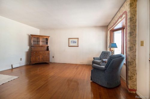 3933 Hayes St, Wayne, MI, 48184-1982 | Card Image