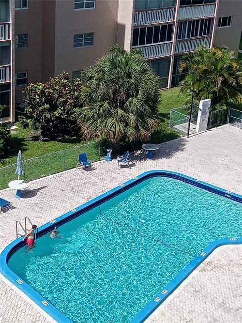 604-319 Ne 14th Ave, Hallandale Beach, FL, 33009-7453 | Card Image
