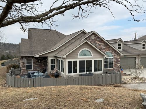 403 Chateau Pl, Bronston, KY, 42518 | Card Image