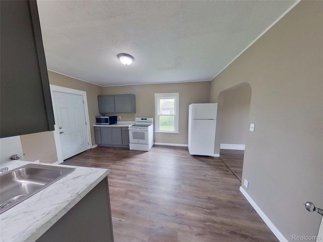 Kitchen | Image 19