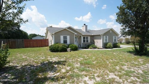 301 Scranton Ct, Richlands, NC, 28574-8373 | Card Image