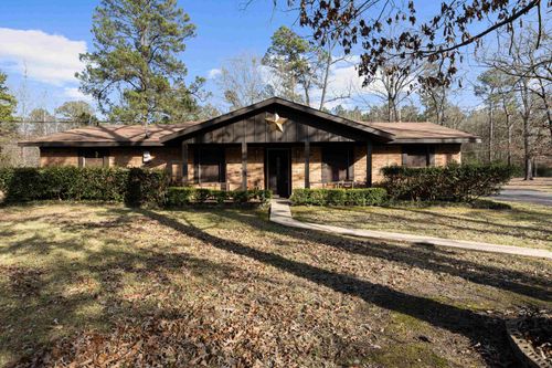 385 Connie Ln, Waskom, TX, 75692-4827 | Card Image