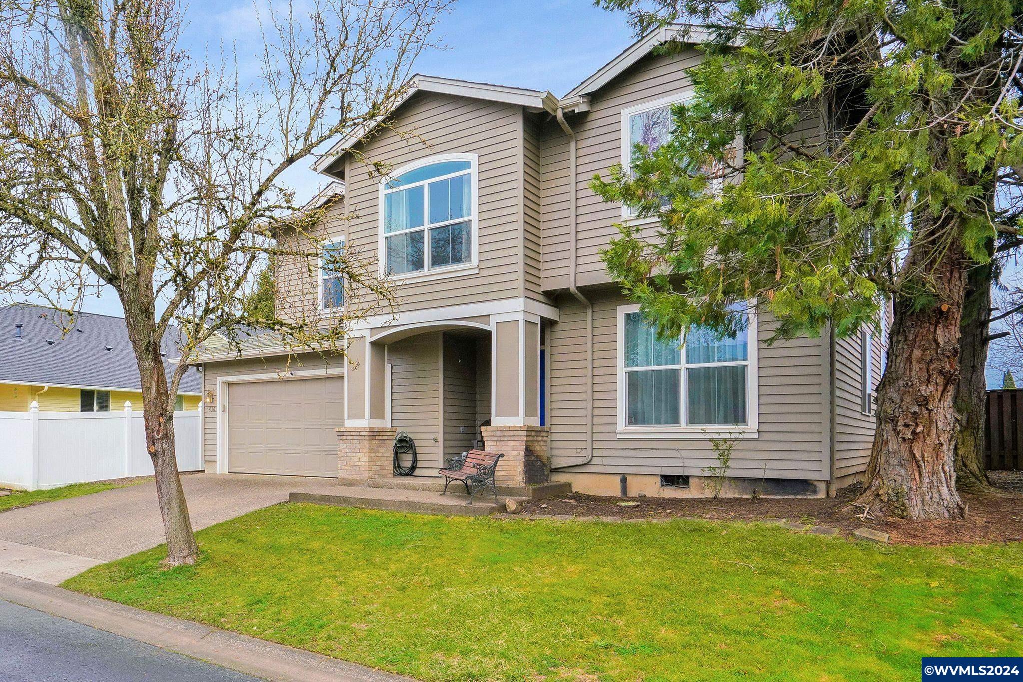 Waterford Way, Keizer, OR 97303