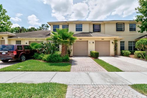9943 E Villa Cir, Vero Beach, FL, 32966-3142 | Card Image