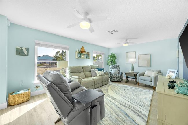 1015 Spindle Palm Way, House other with 3 bedrooms, 2 bathrooms and null parking in APOLLO BEACH FL | Image 28