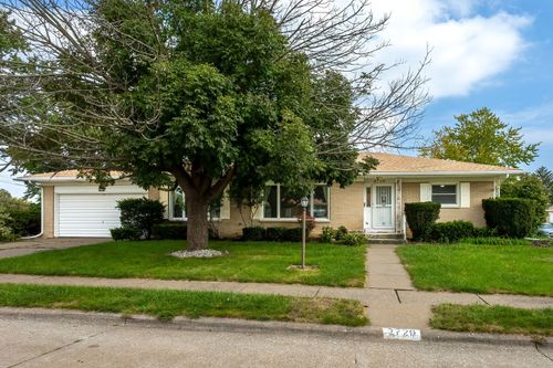 2729 Fillmore Street, Davenport, IA, 52804 | Card Image