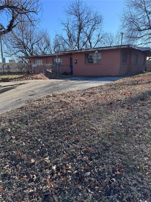 3812 E 28th St, Tulsa, OK, 74114-5922 | Card Image