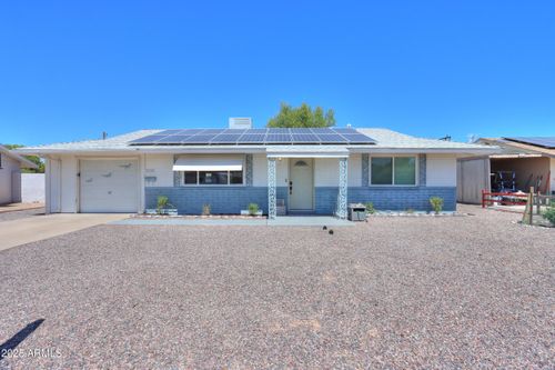 10530 W Desert Hills Ct, Sun City, AZ, 85351-3828 | Card Image