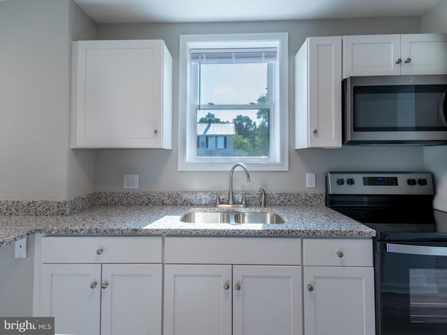 2450 Happy Creek Rd, House other with 3 bedrooms, 2 bathrooms and null parking in FRONT ROYAL VA | Image 15