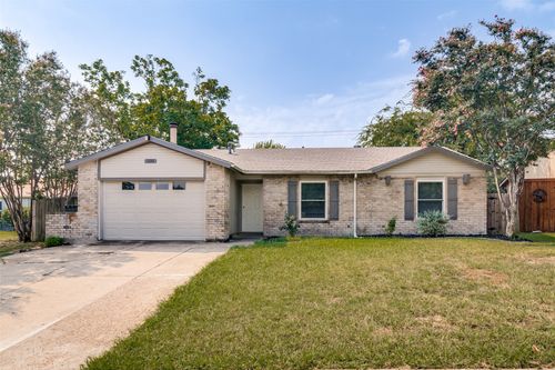 1720 Novel Cir, Garland, TX, 75040-8228 | Card Image