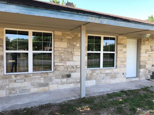 a-2211 E Stassney Ln, Austin, TX, 78744-3512 | Card Image