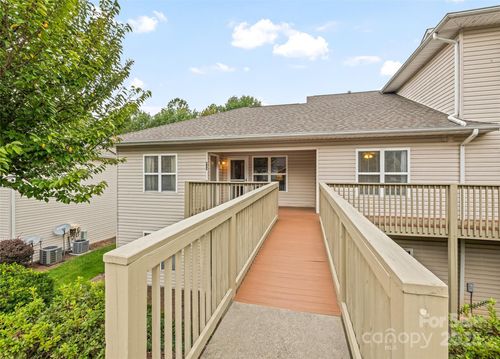 405 Carrington Pl, Arden, NC, 28704-8814 | Card Image