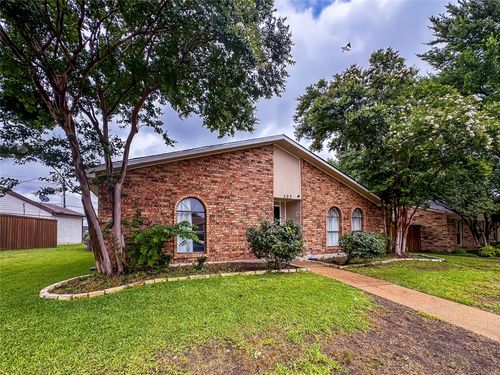 503 White Oak St, Allen, TX, 75002-3301 | Card Image