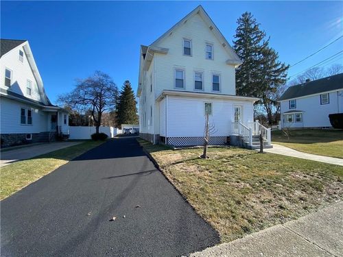 2-28 Chester Ave, Westerly, RI, 02891-2324 | Card Image