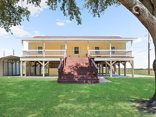 7839 Gulfway Dr S, Sabine Pass, TX, 77655 | Card Image