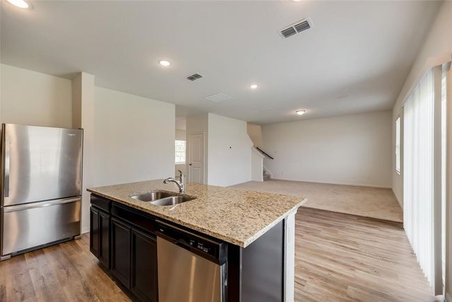 713 Peach Tree Ln, House other with 4 bedrooms, 3 bathrooms and null parking in Anna TX | Image 4