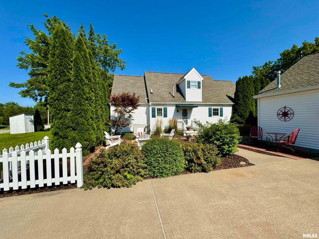 809 Nw 3 Rd Ave, House other with 3 bedrooms, 2 bathrooms and null parking in Aledo IL | Image 5