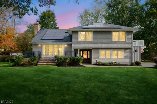 9 Westerly Ave, Madison, NJ, 07940-1605 | Card Image