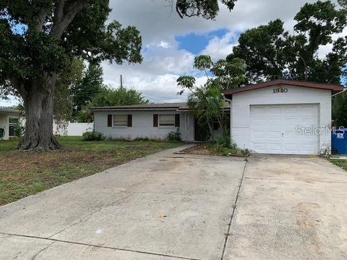 1940 64th Ave N, SAINT PETERSBURG, FL, 33702-7133 | Card Image