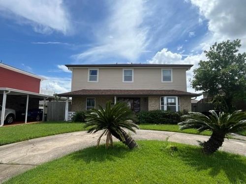 7140 W Renaissance Ct, New Orleans, LA, 70128-2540 | Card Image