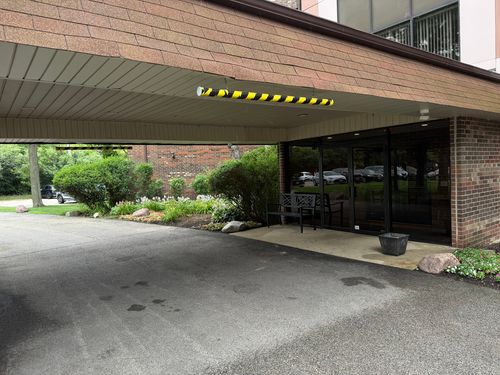 203-1018 Castilian Ct, Glenview, IL, 60025-2458 | Card Image