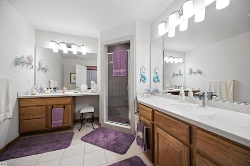 33831 Au Sable Dr, Chesterfield, MI, 48047-4389 | Card Image