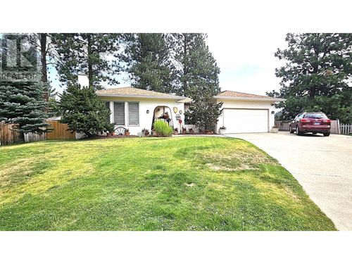 112 Monmouth Dr, Kamloops, BC, V2E1L8 | Card Image