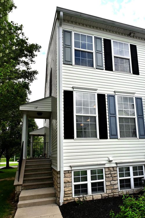 17 Green Ml, Blacklick, OH, 43004-8798 | Card Image