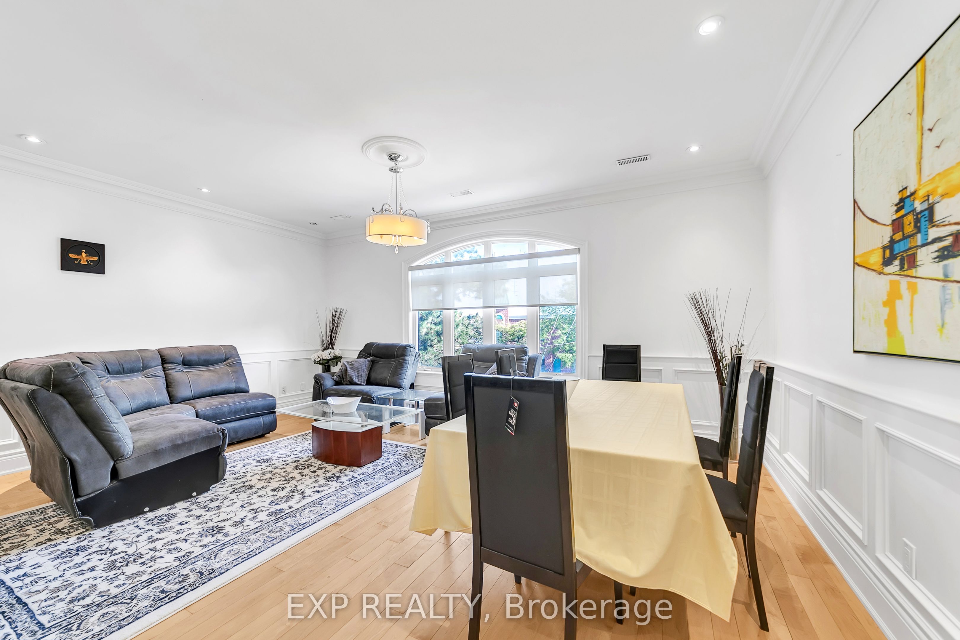 Residential Lease in Richmond Hill 5