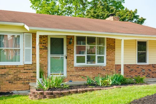319 Ann St, STAUNTON, VA, 24401-1604 | Card Image