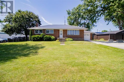22142 Charing Cross Rd, Chatham, ON, N7M5J3 | Card Image