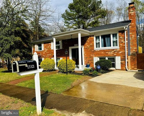 13321 Nassau Dr, WOODBRIDGE, VA, 22193-4106 | Card Image