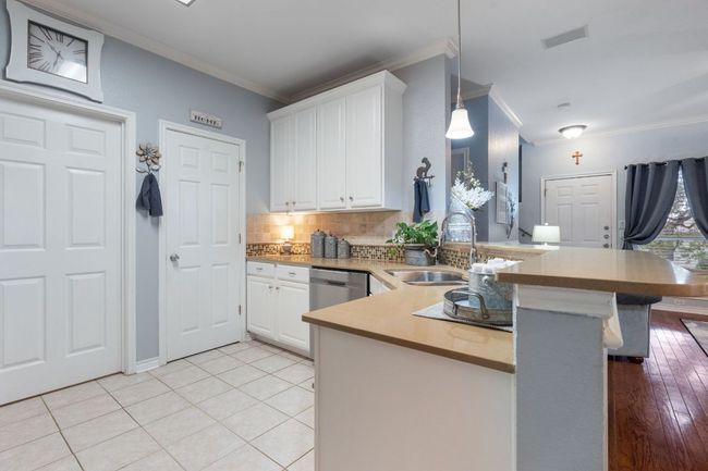 UNIT-103 - 7501 Shadowridge Run, Condo with 2 bedrooms, 3 bathrooms and 1 parking in Austin TX | Image 14