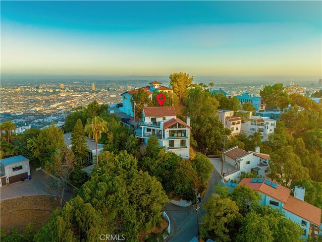 8280 Grand View Dr, House other with 3 bedrooms, 4 bathrooms and 2 parking in LOS ANGELES CA | Image 71