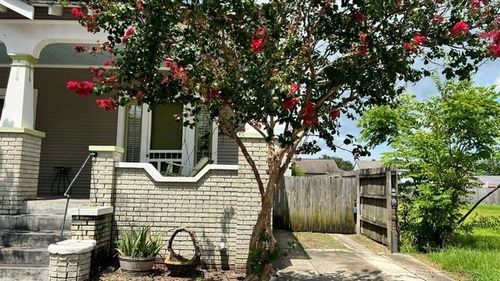 638 Angela Ave, Arabi, LA, 70032-1126 | Card Image