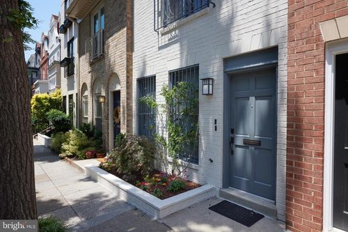 2009 Hillyer Pl Nw, WASHINGTON, DC, 20009-1005 | Card Image