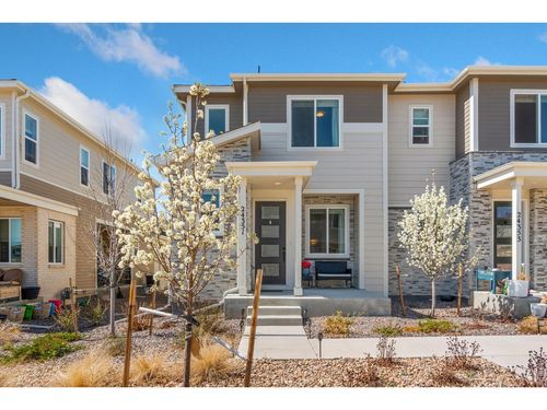 24351 E 41st Ave, Aurora, CO, 80019-2409 | Card Image