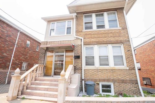 7073 Kennedy Blvd, North Bergen, NJ, 07047-3933 | Card Image