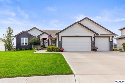 12106 S 206th St, Gretna, NE, 68028-8108 | Card Image
