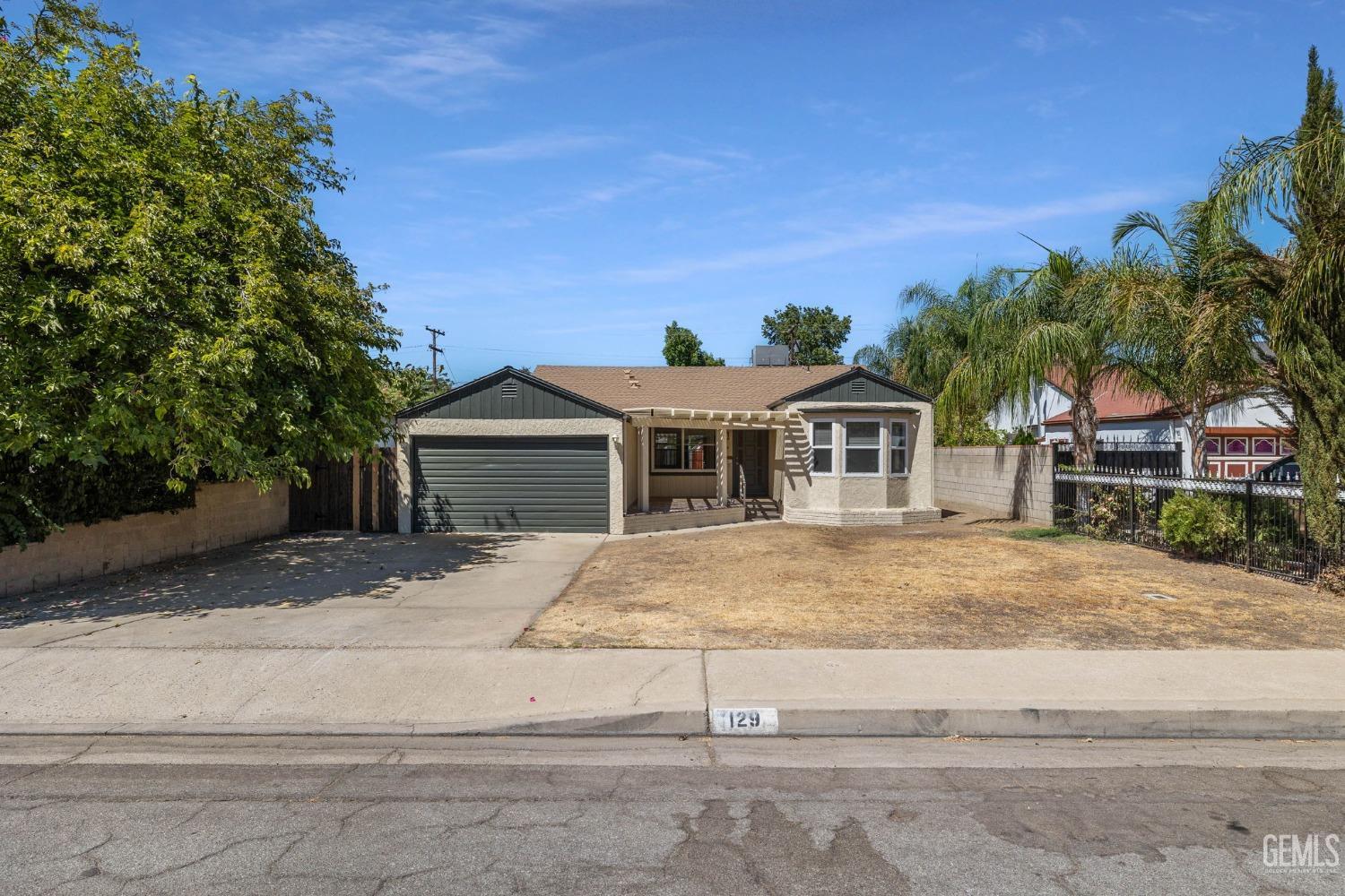 Myrtle St, Bakersfield, CA 93304