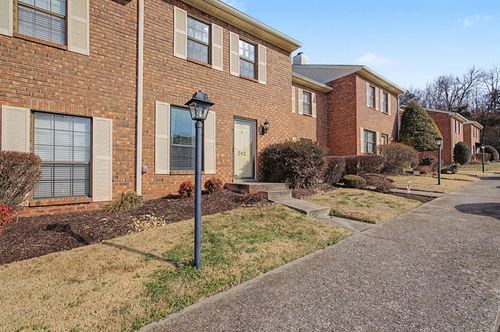 242-242 Thistle Ln, Hermitage, TN, 37076-2729 | Card Image